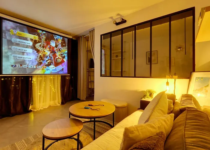 Le Canal Ocre - Netflix - Parking Couvert