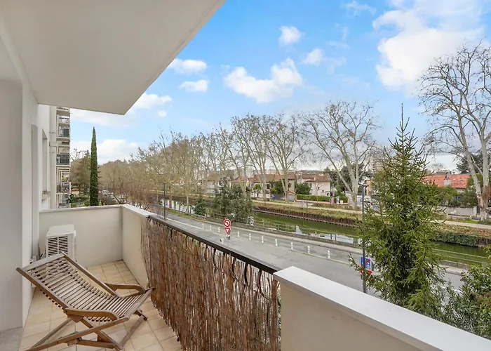 Le Canal Ocre - Netflix - Parking Couvert