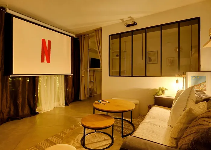 Le Canal Ocre - Netflix - Parking Couvert